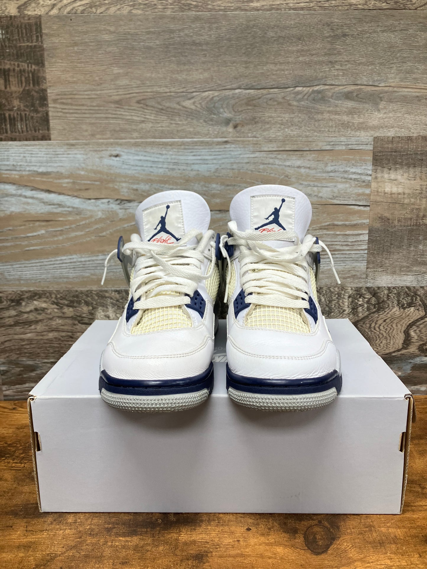 Air Jordan 4 Midnight Navy Size 10