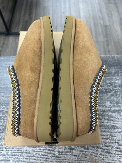 Ugg Tasman chestnut size 10w/8.5m new