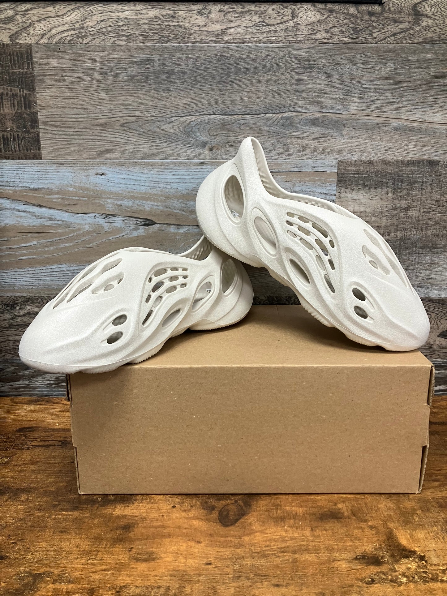 Adidas Yeezy Foam RNNR “ARARAT” 14