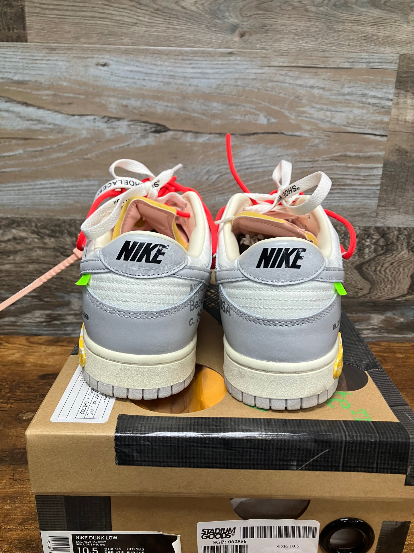 10.5 - Off-White Lot 6 Dunk Low