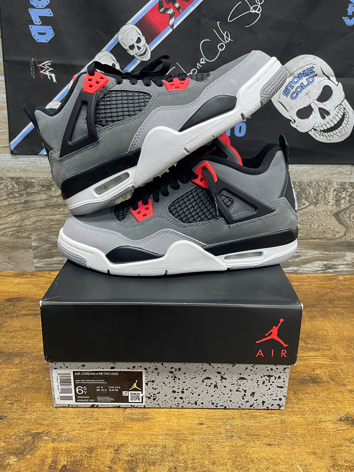 6.5Y - Jordan 4 infrared