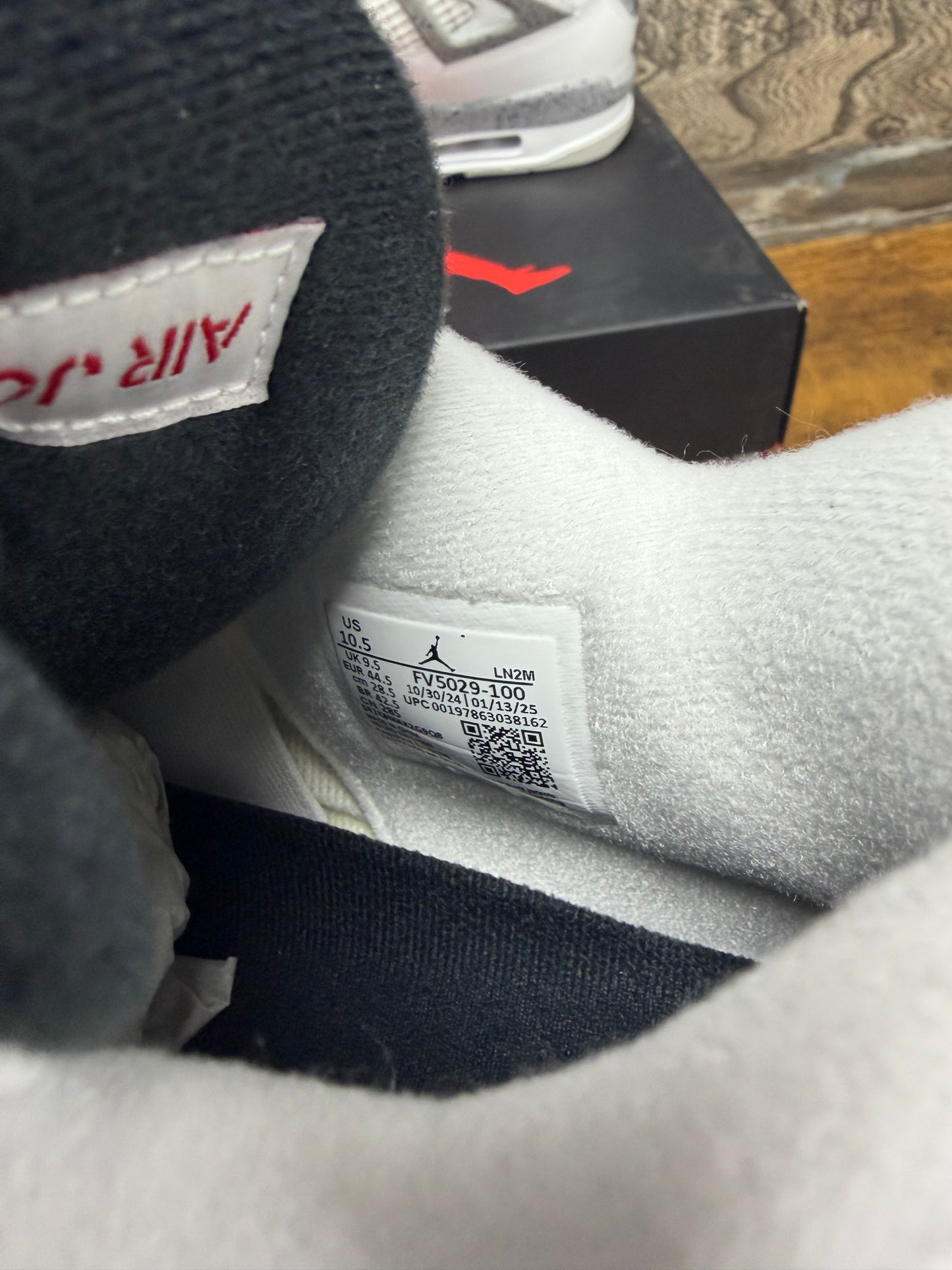 Nike Air Jordan 4 Retro White Cement 10.5