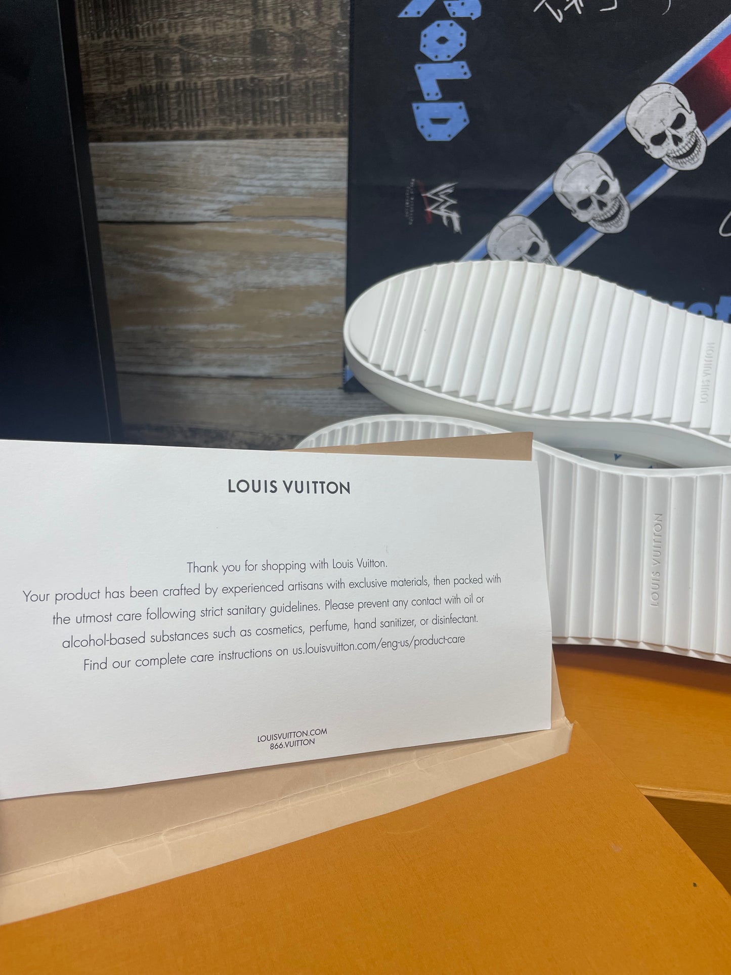 41/8M - Louis Vuitton Monogram Time Out Sneakers