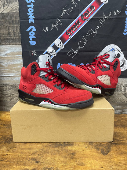 10.5 - Nike Air Jordan 5 Retro 'Raging Bull'