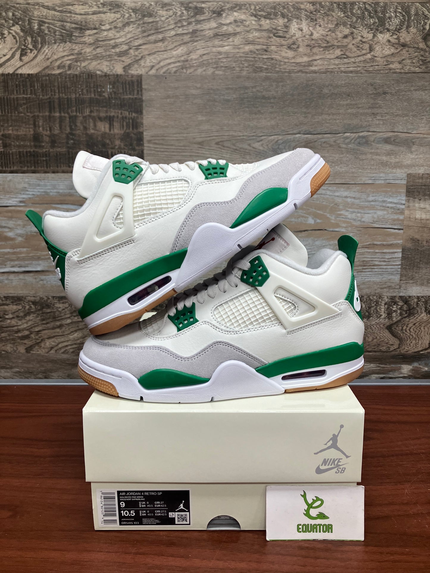 Jordan 4 SB Pine Green Size 9