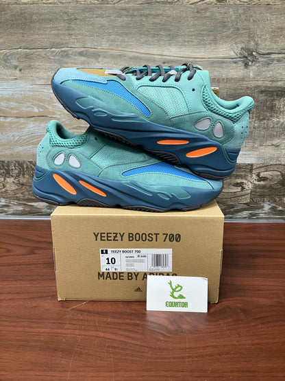 Yeezy 700 faded Azure Size 10