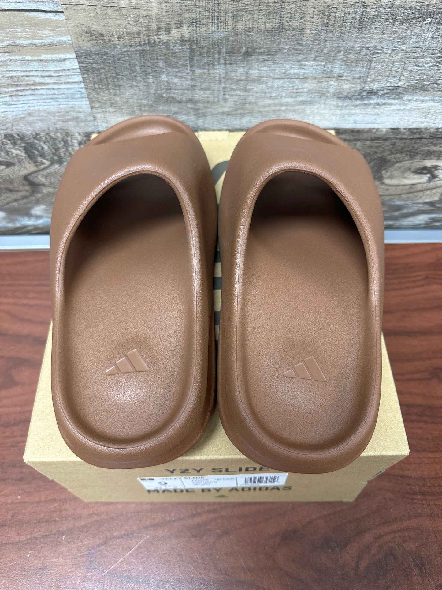 Yeezy Slide Flax Size 9