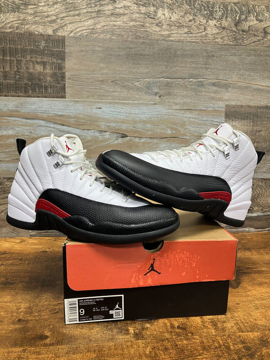 Jordan 12 Taxi flip Size 9