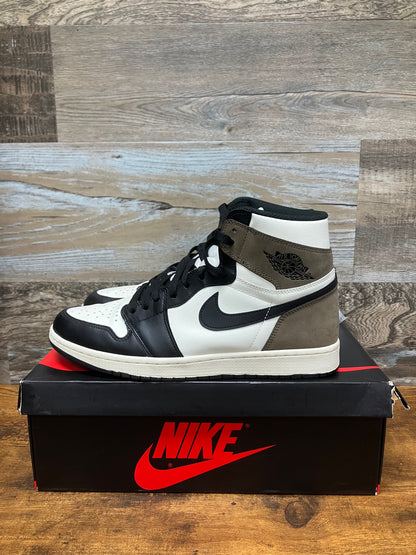 Air Jordan 1 Retro OG High Dark Mocha 11