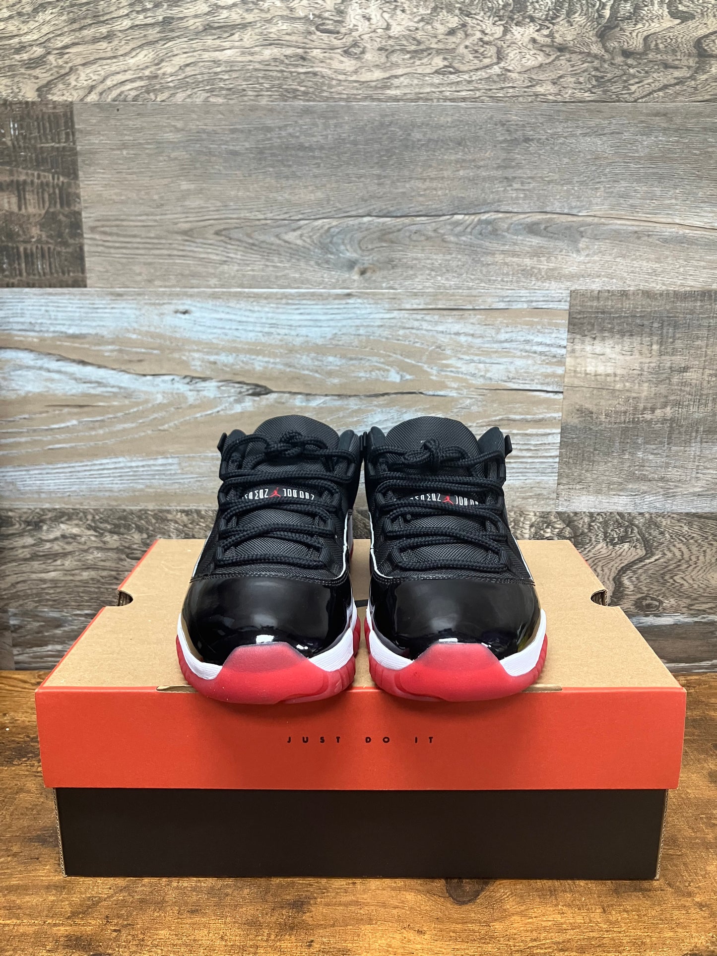Air Jordan 11 Bred low size 12