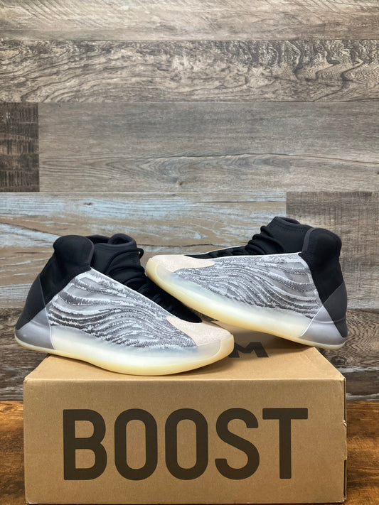 Yeezy QNTM 9