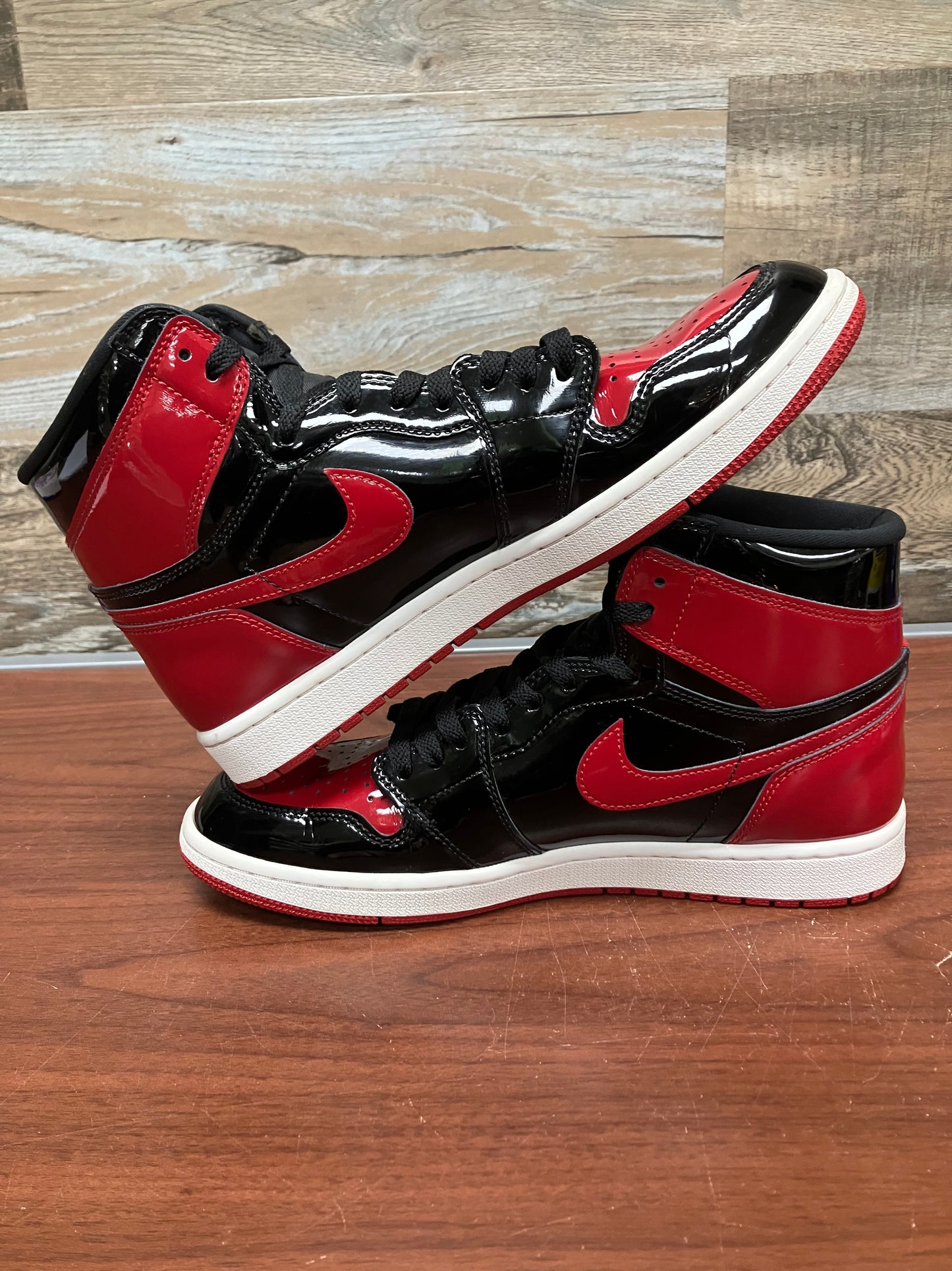 Jordan 1 high Patent Size 10.5