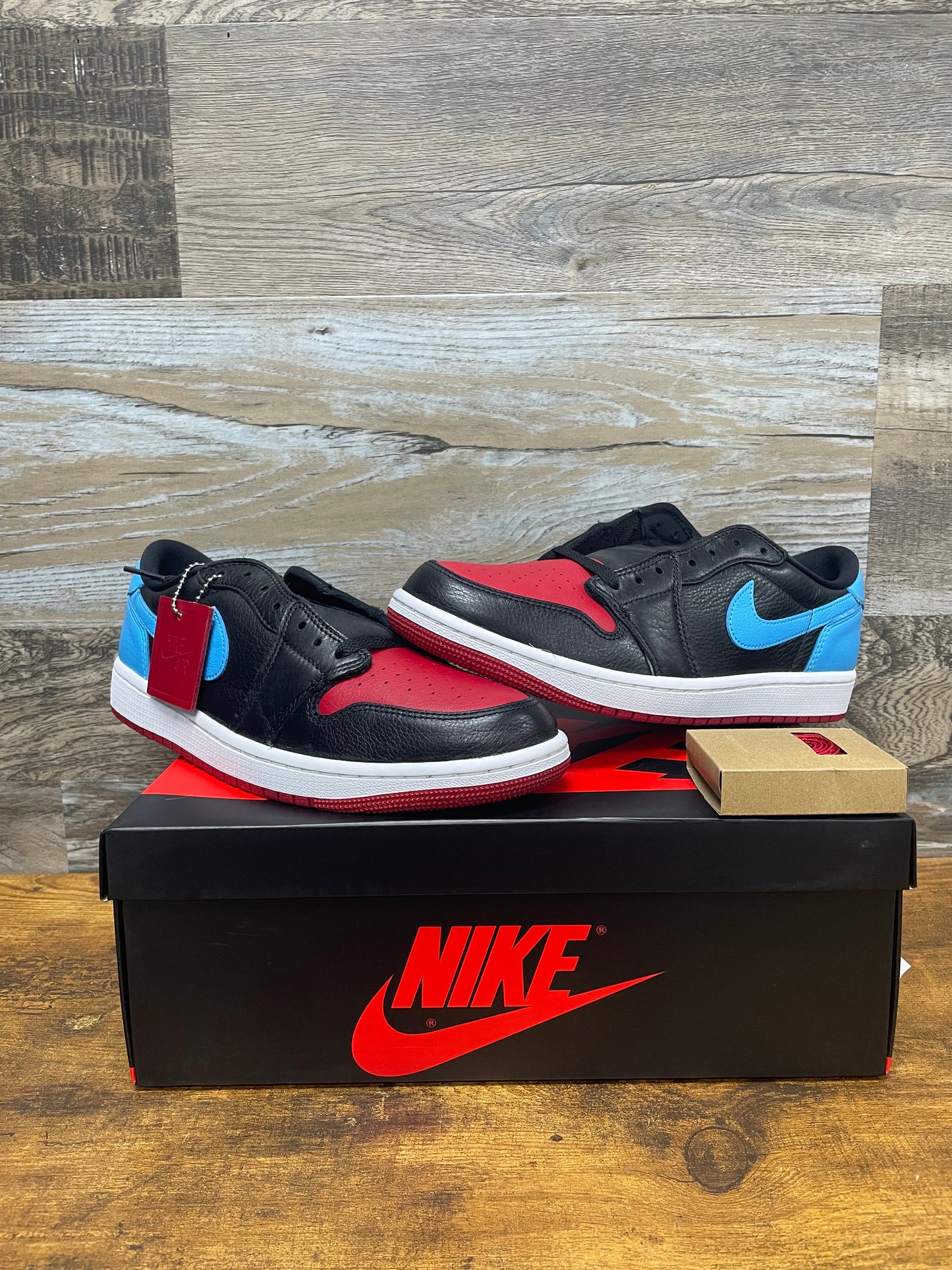 Air Jordan 1 Low OG
NC to Chi W10.5