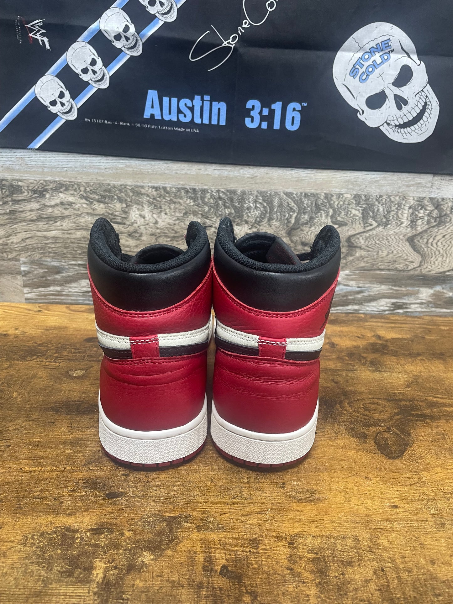 11 - Nike Air Jordan 1 Retro High "Bred Toe" sneakers
