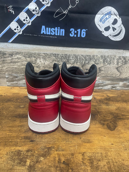 11 - Nike Air Jordan 1 Retro High "Bred Toe" sneakers