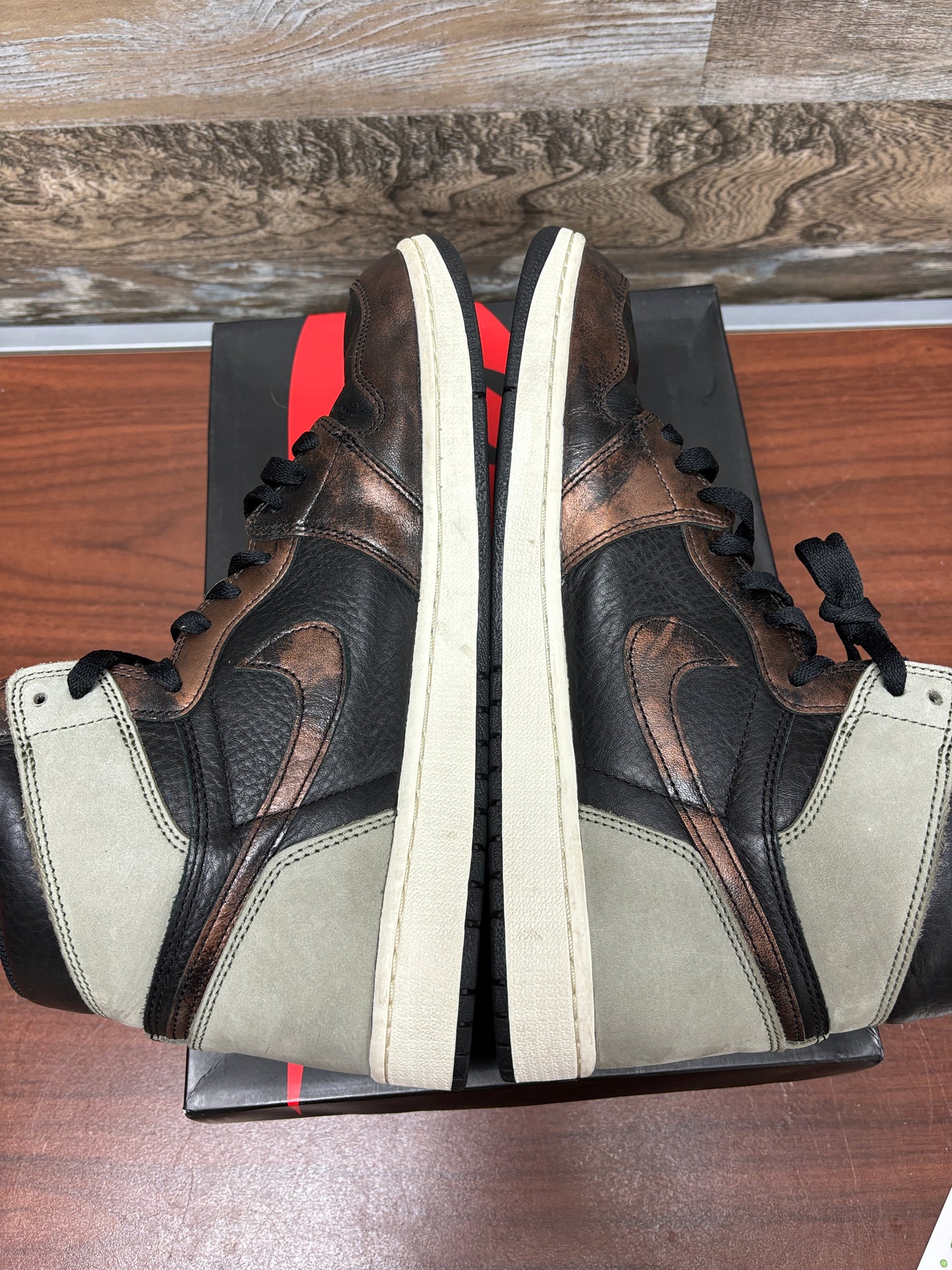 Air Jordan 1 high patina 12.5