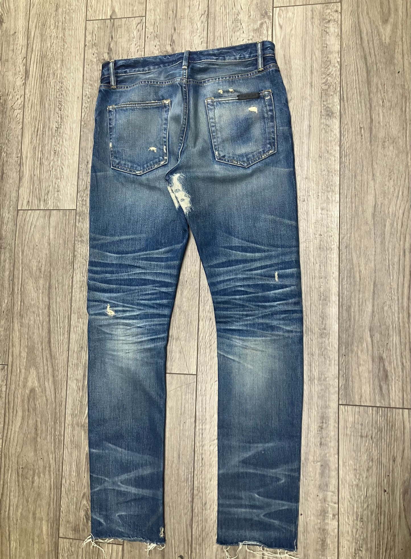 31 - Fear Of God Seventh Collection Dark Washed Jeans