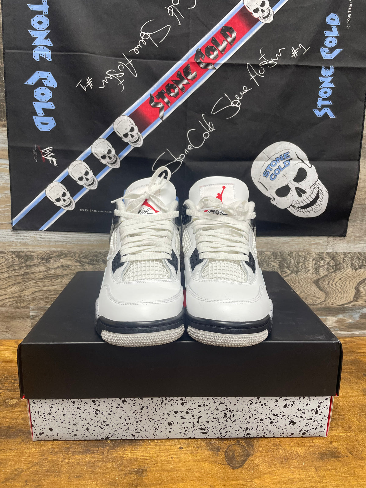 8.5 - Air Jordan 4 Retro White Cement