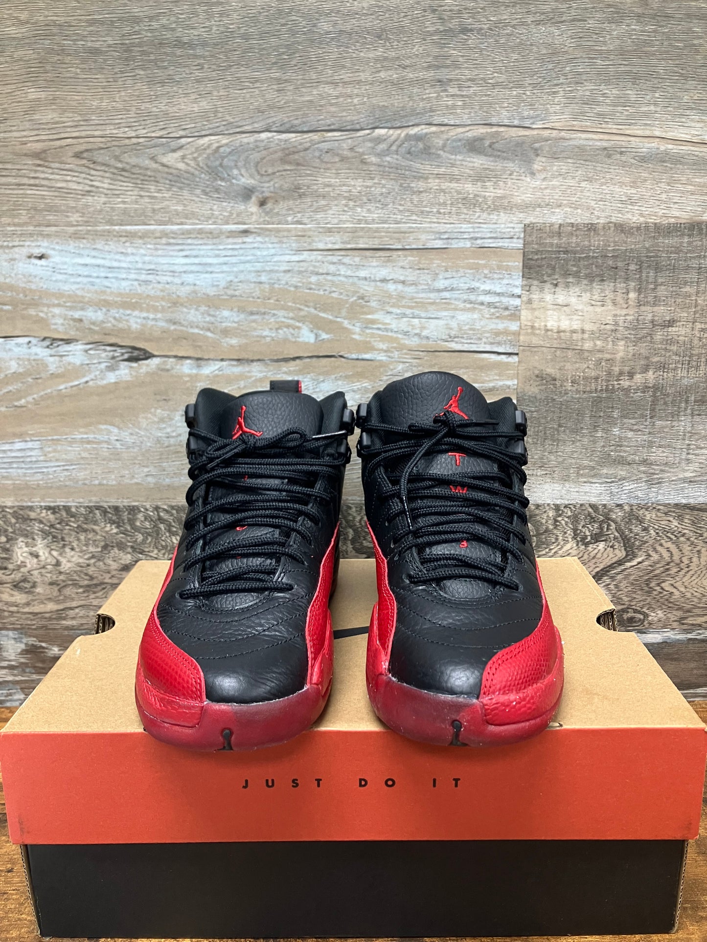 5.5y-Air Jordan 12 Black/Varsity Red ‘Flu Game’ 2016