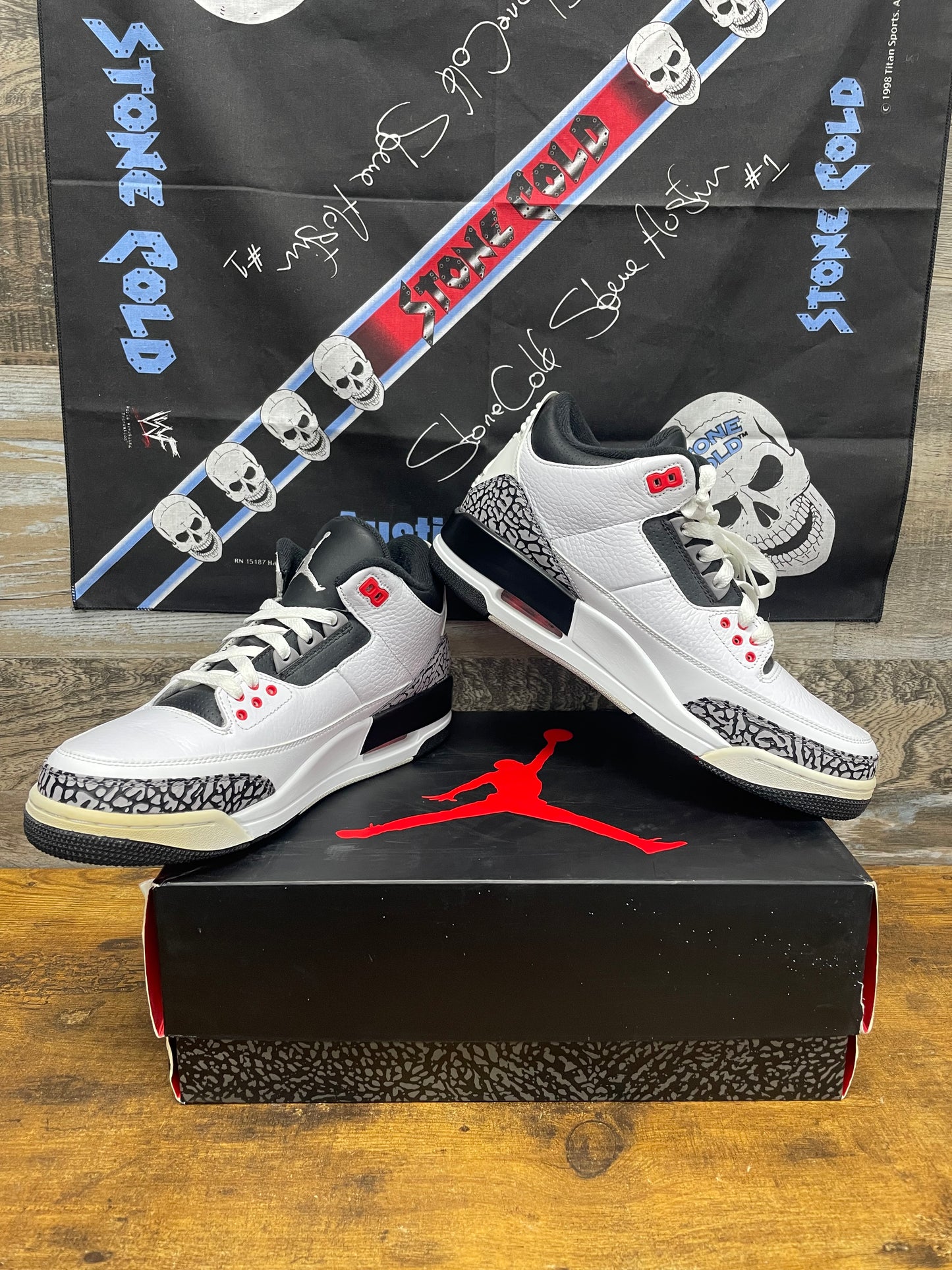Jordan 3 Retro 'Infrared 23' 9.5