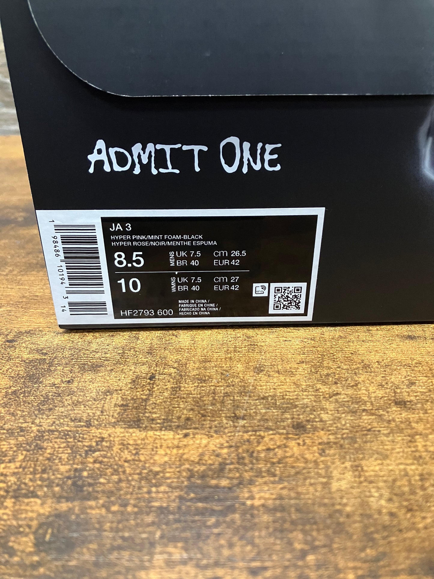 8.5 - Nike JA 3 Max Volume