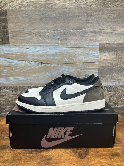 Air Jordan 1 Low Mocha 12