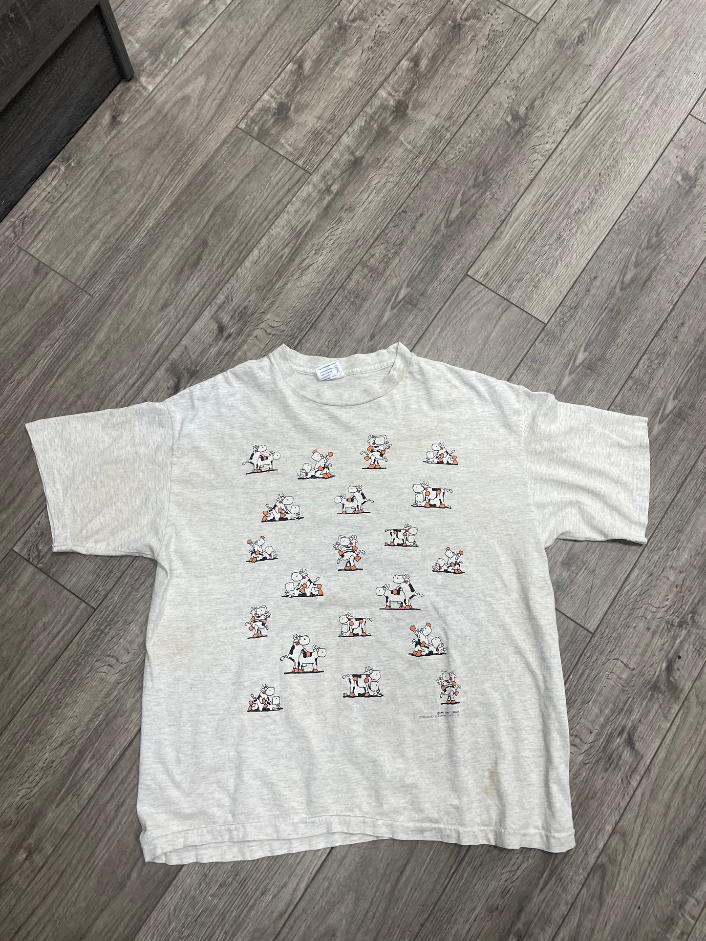 XL-Vintage Cows in Love Tee