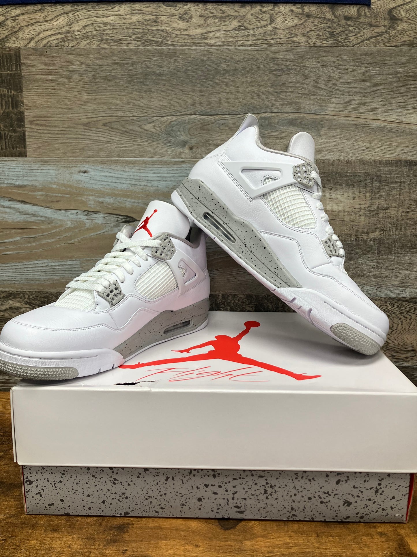 12-Air Jordan 4 Retro Mid White Oreo