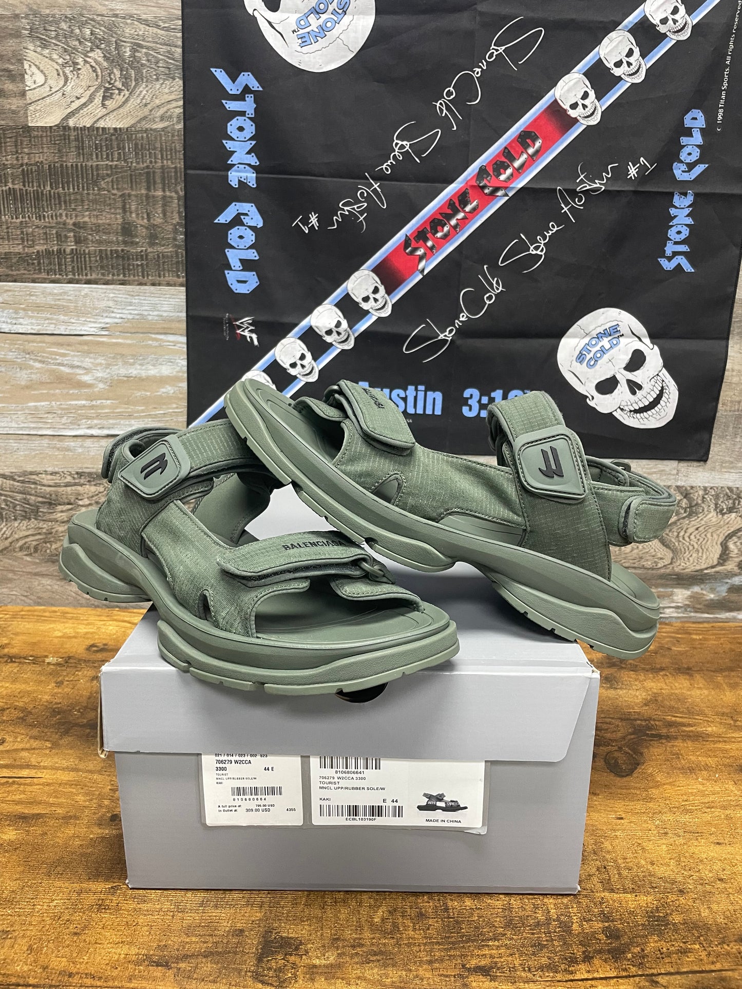44EU / 11US - Balenciaga Tourist sandals