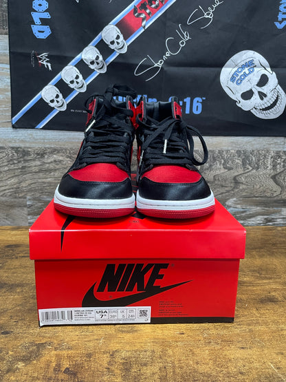 8W - Jordan 1 Satin Bred