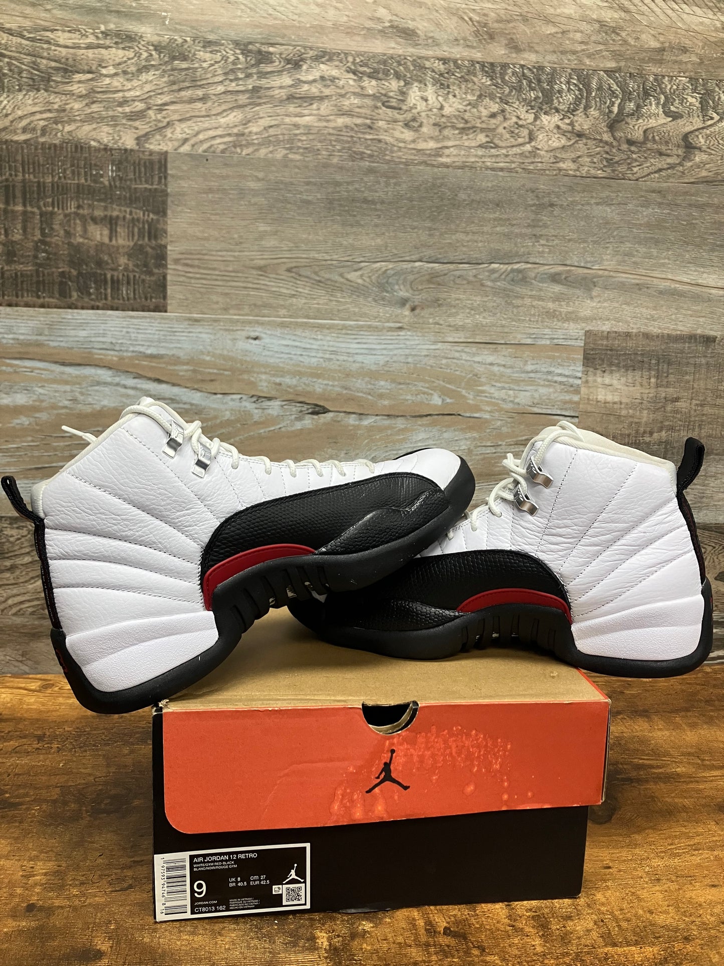 Jordan 12 Taxi flip Size 9