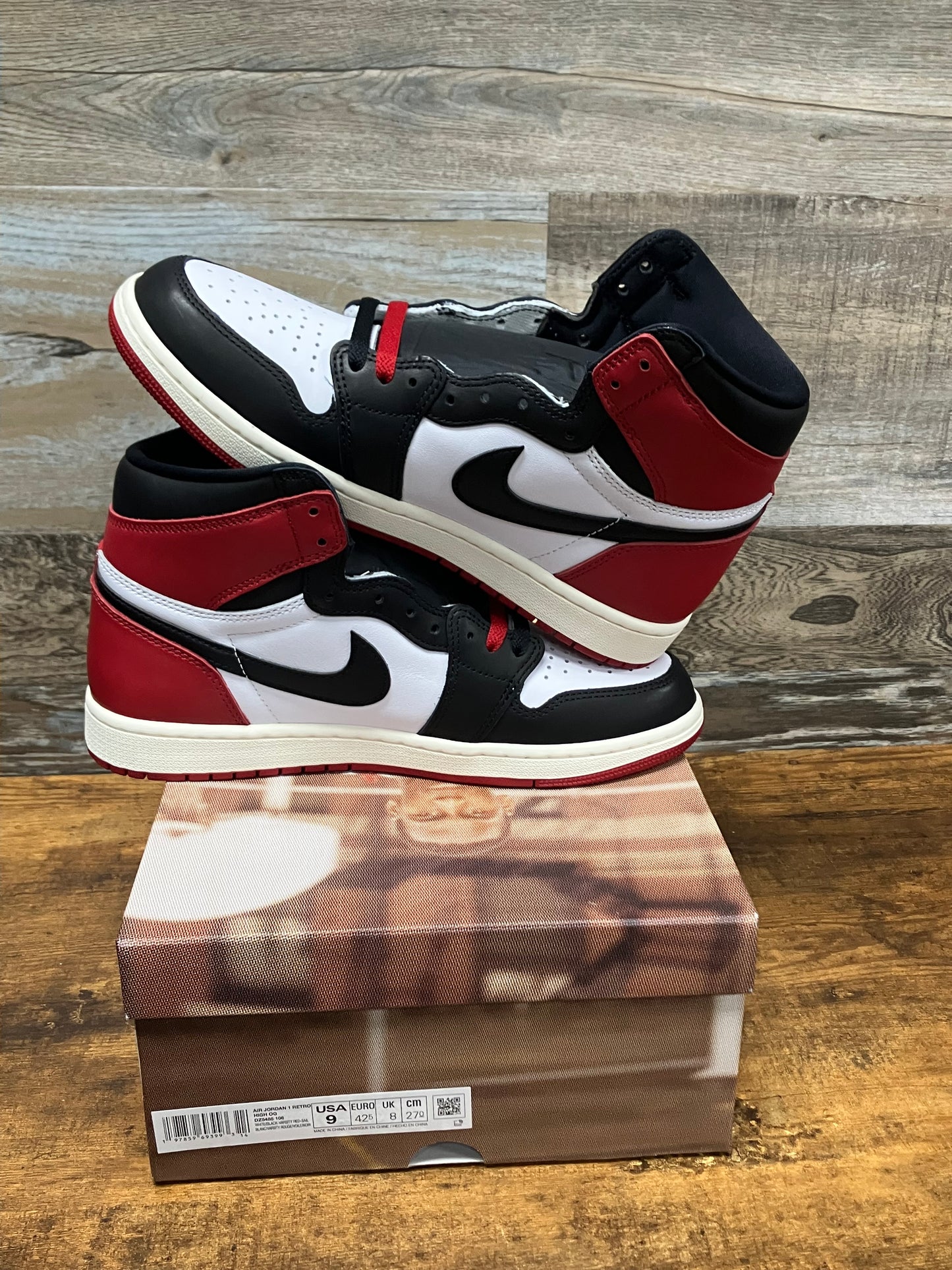 Air Jordan Black Toe Size 9