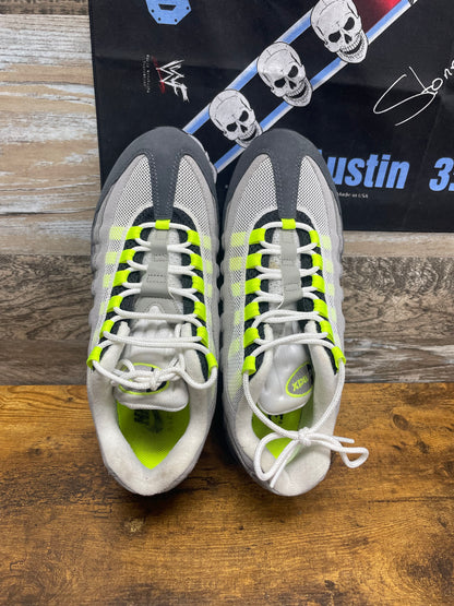 9 - AirMax 95 Big Bubble Neon