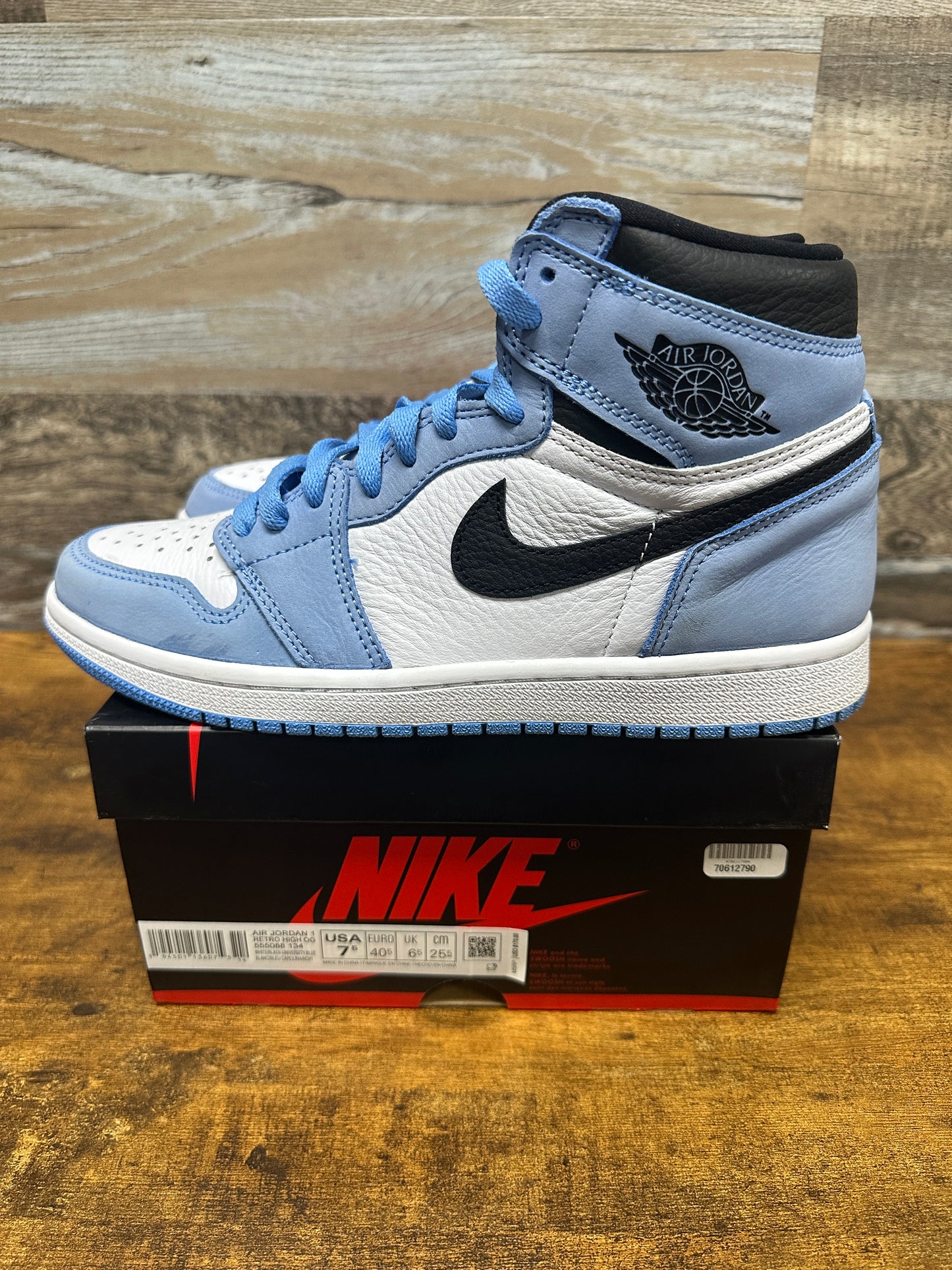 Jordan 1 high UNC Size 7.5