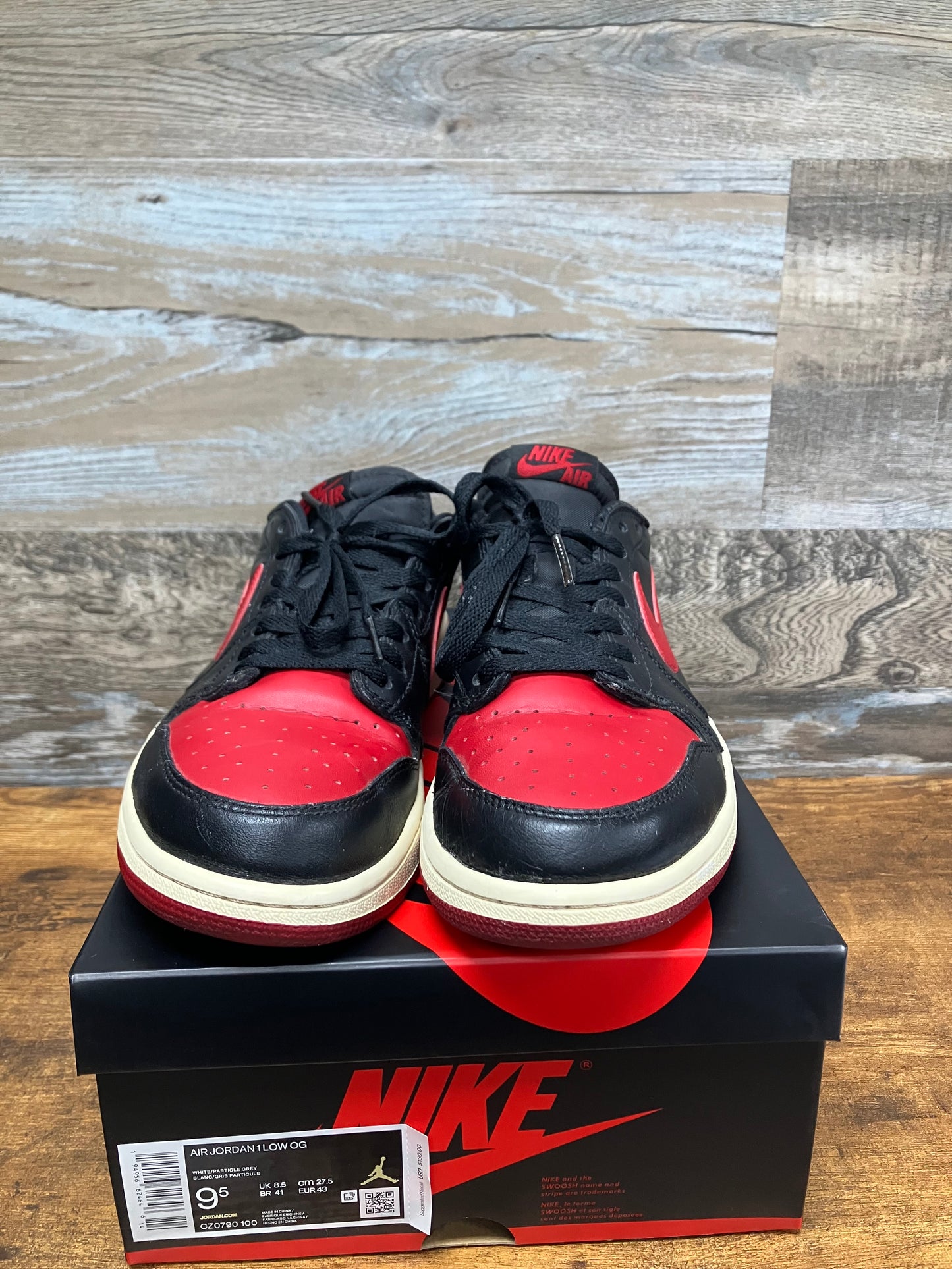 Jordan 1 Low Bred Size 9.5