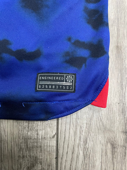 M - Nike USA 2022/23 Away Stadium soccer jersey