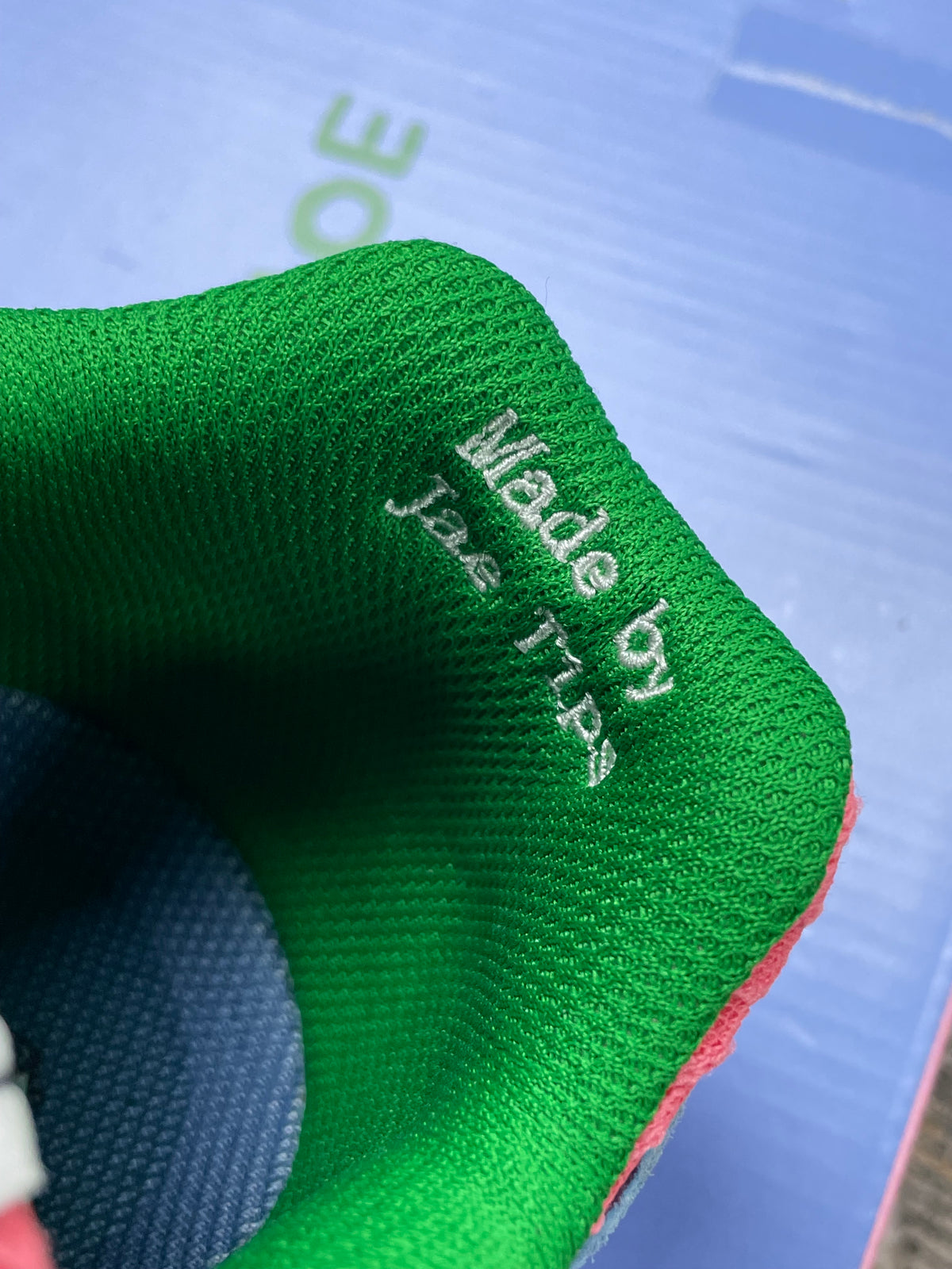 11 - Saucony Grid Azura 2000 Jae Tips
