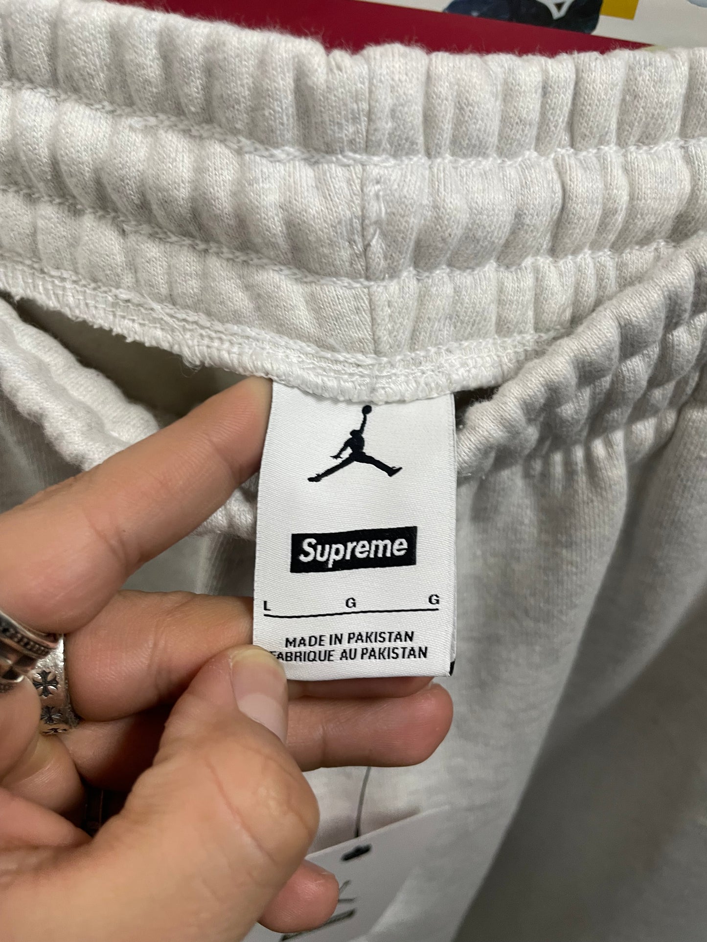 L - Supreme x Jordan Brand Sweatpants