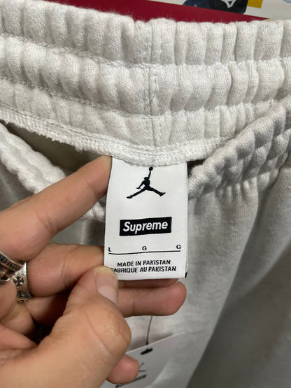 L - Supreme x Jordan Brand Sweatpants