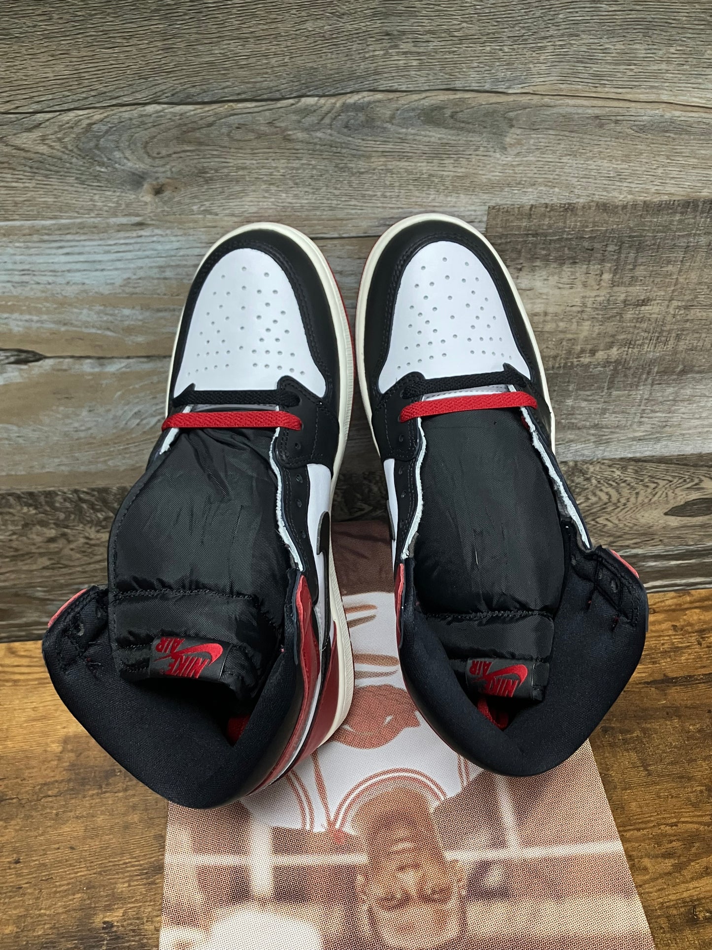 Air Jordan Black Toe Size 9
