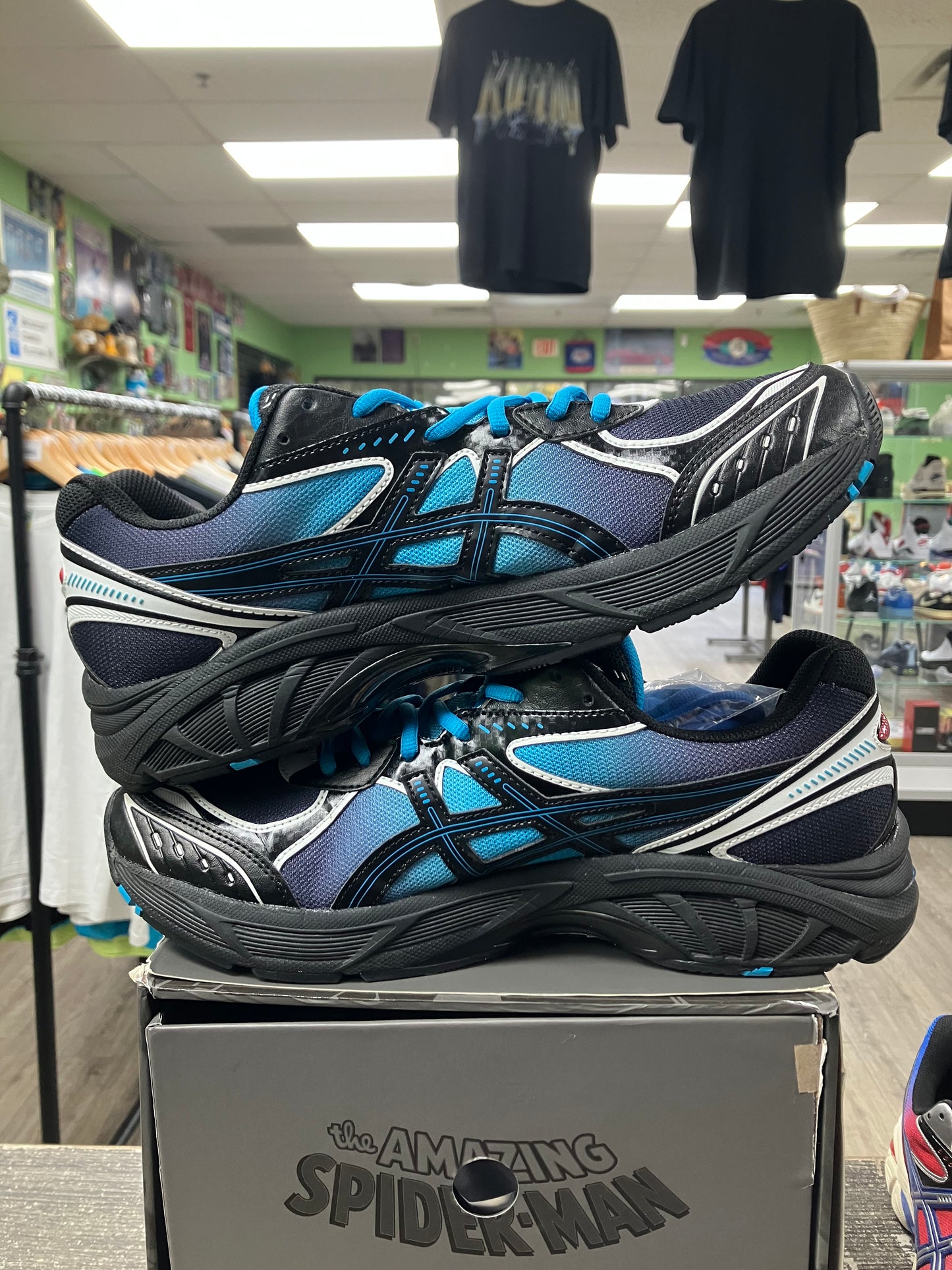 ASICS GT-2160 Kith Marvel Spider-Man and Venom Size 11.5