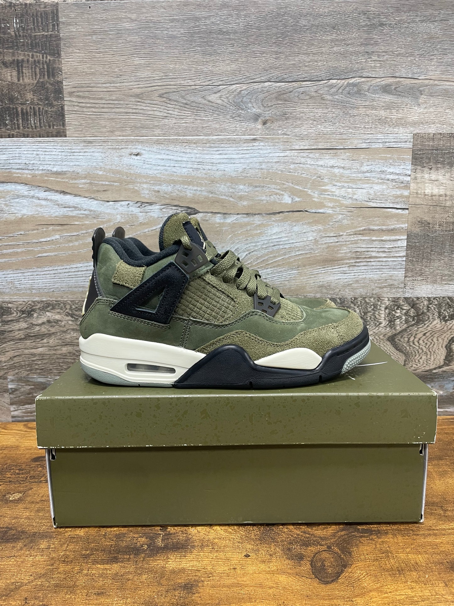 Air Jordan 4 SE Retro “Craft Olive” 6Y