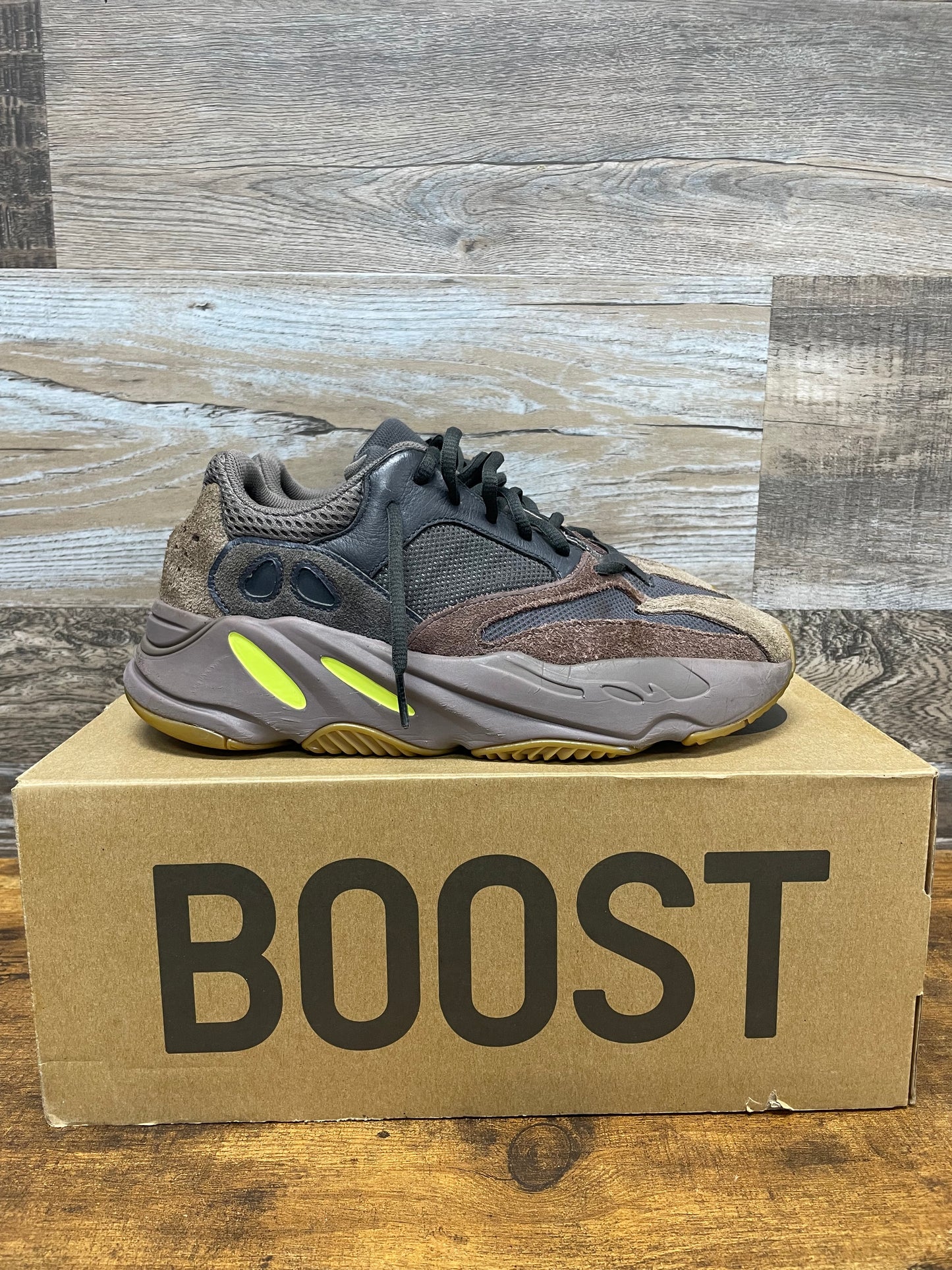 Yeezy Boost 700 “Mauve” 8.5