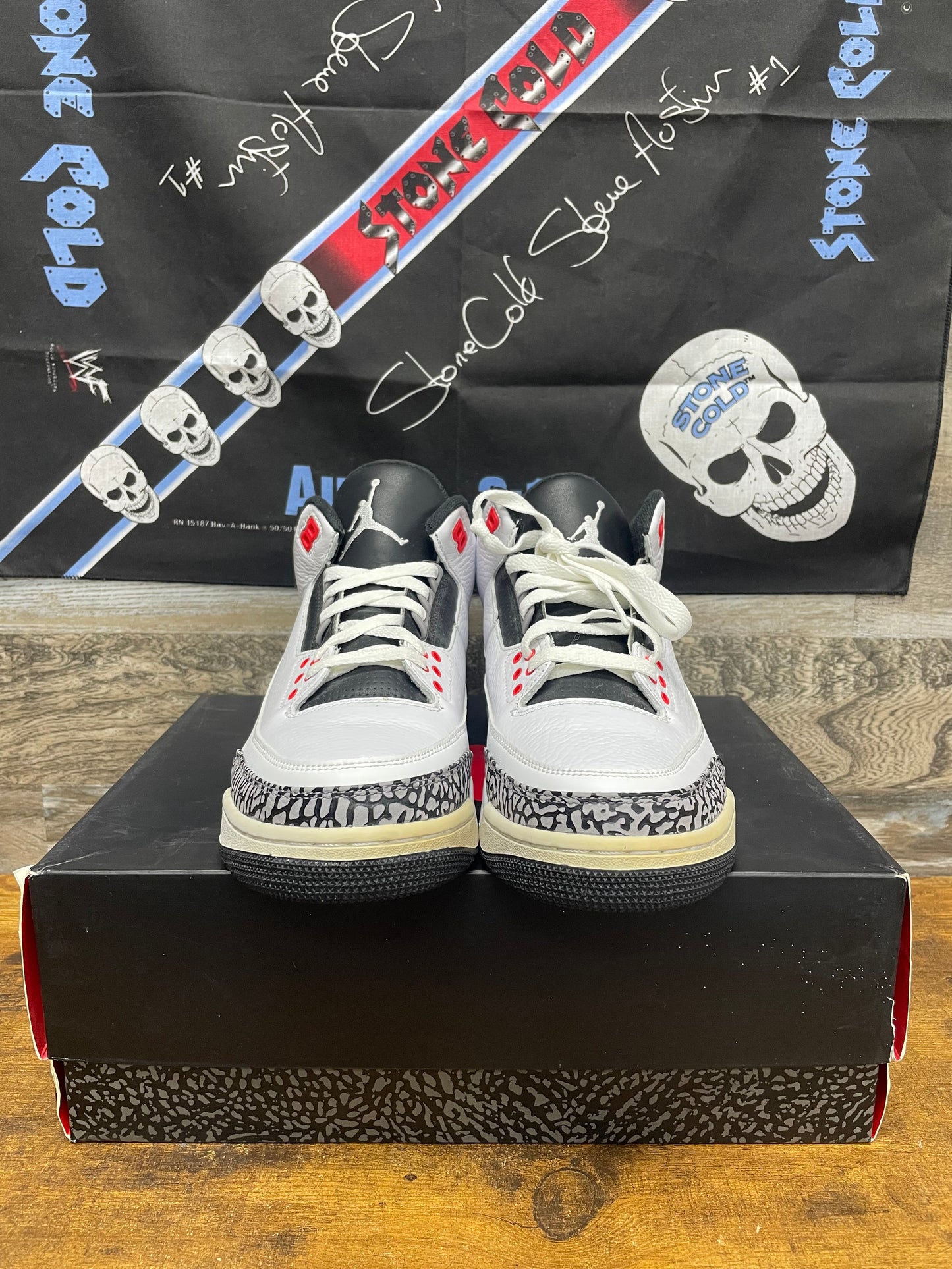 Jordan 3 Retro 'Infrared 23' 9.5