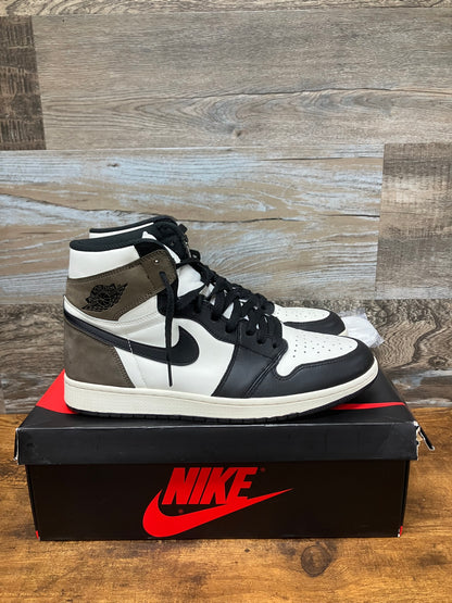 Air Jordan 1 Retro OG High Dark Mocha 11