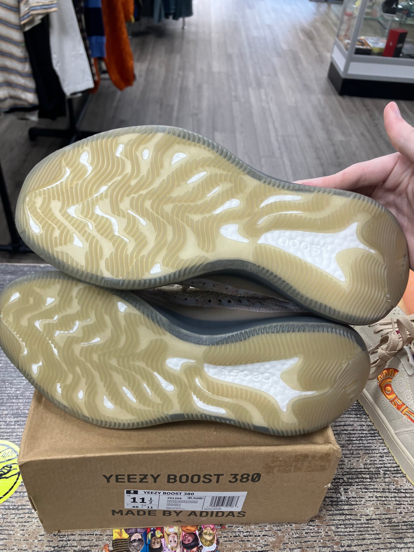 Yeezy 380 Pepper Size 11.5