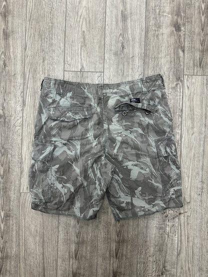 Nike SB Cargo Camo Shorts Size 34