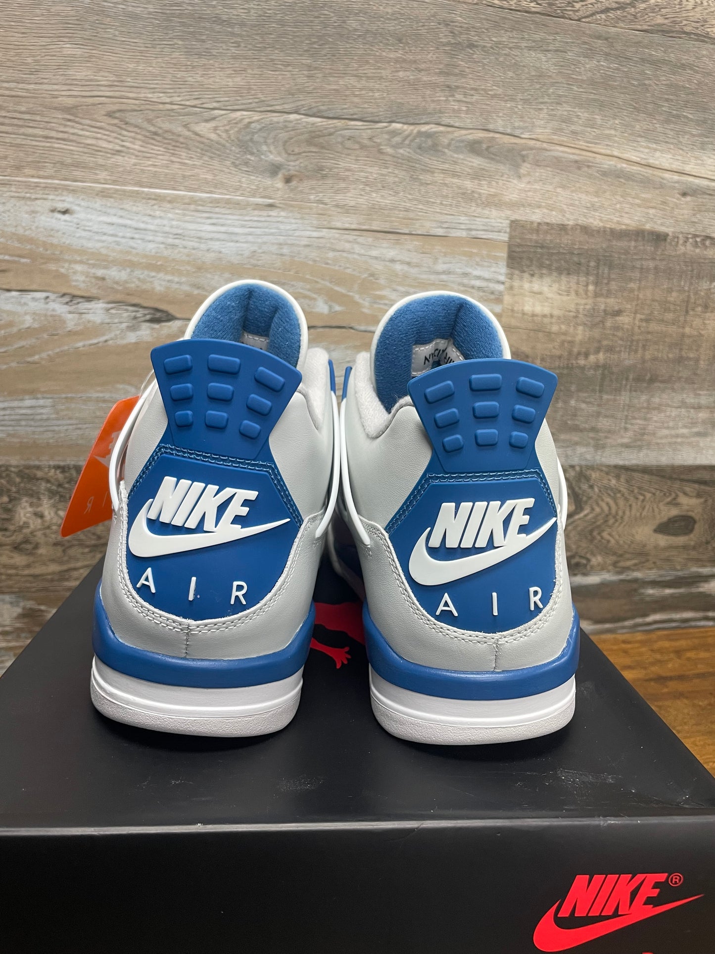 11 & 9 - Air Jordan 4 Retro Military Blue