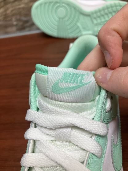 Nike Dunk Low Mint Foam Size