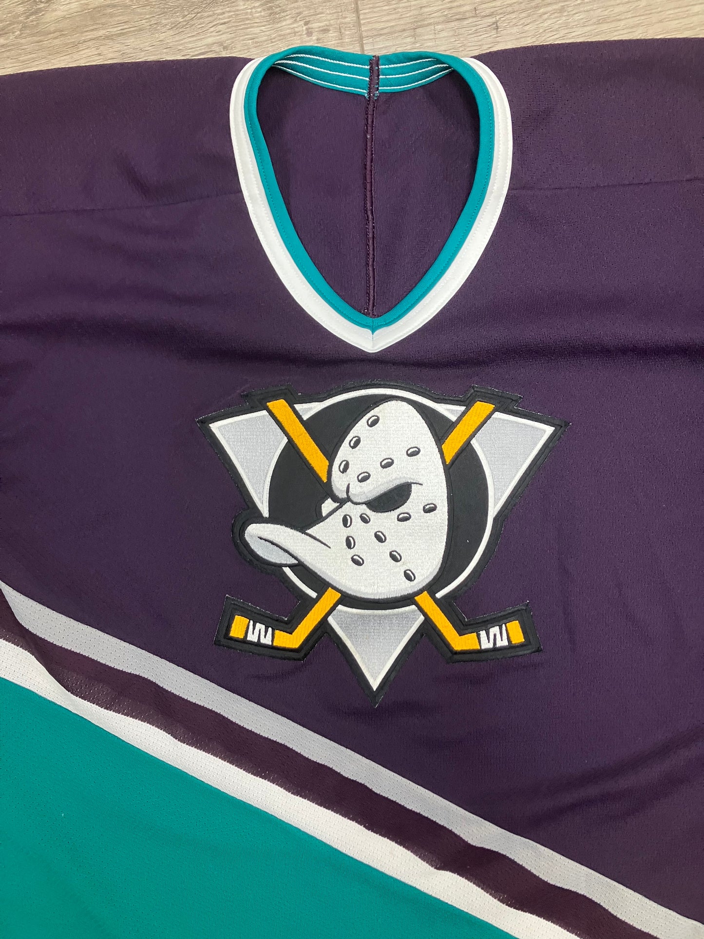 Might Ducks Hockey Jersey L